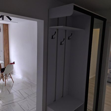 Cozy 75 apart in Center - 2х комнатная квартира в Центре Кропивницкого Кропивницький Екстер'єр фото