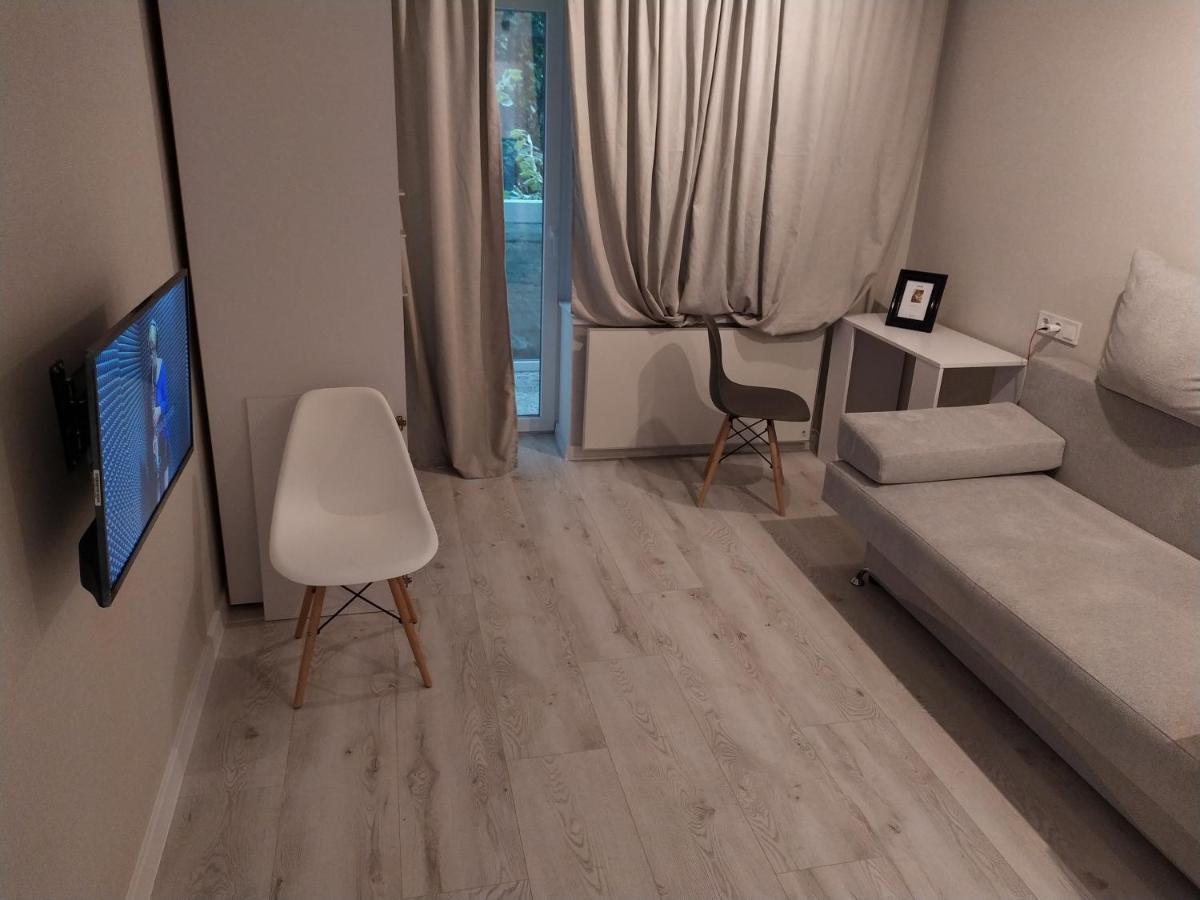 Cozy 75 apart in Center - 2х комнатная квартира в Центре Кропивницкого Кропивницький Екстер'єр фото