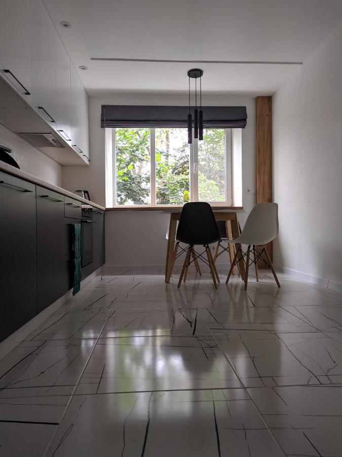 Cozy 75 apart in Center - 2х комнатная квартира в Центре Кропивницкого Кропивницький Екстер'єр фото