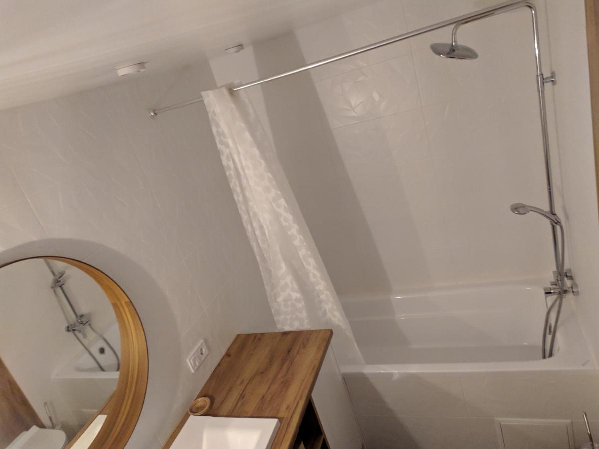 Cozy 75 apart in Center - 2х комнатная квартира в Центре Кропивницкого Кропивницький Екстер'єр фото